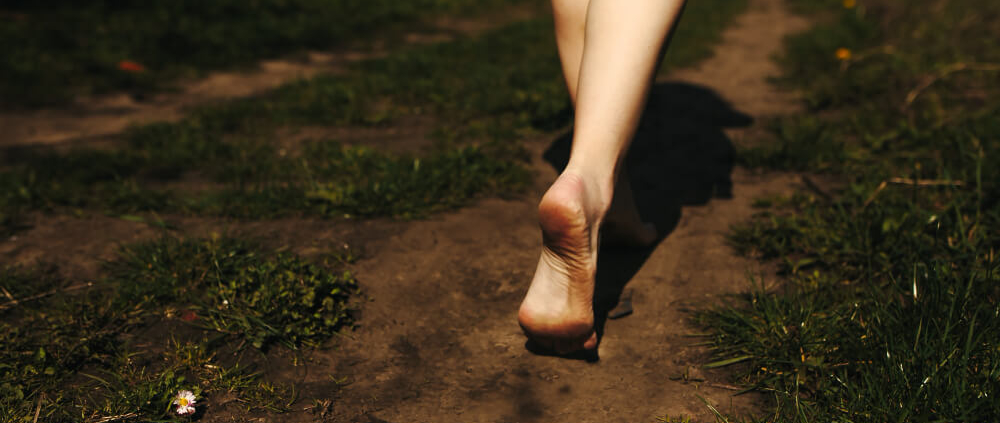 correr descalzo pros y contras